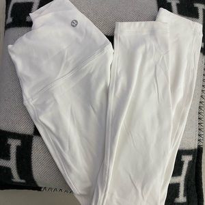 White Lululemon align leggings